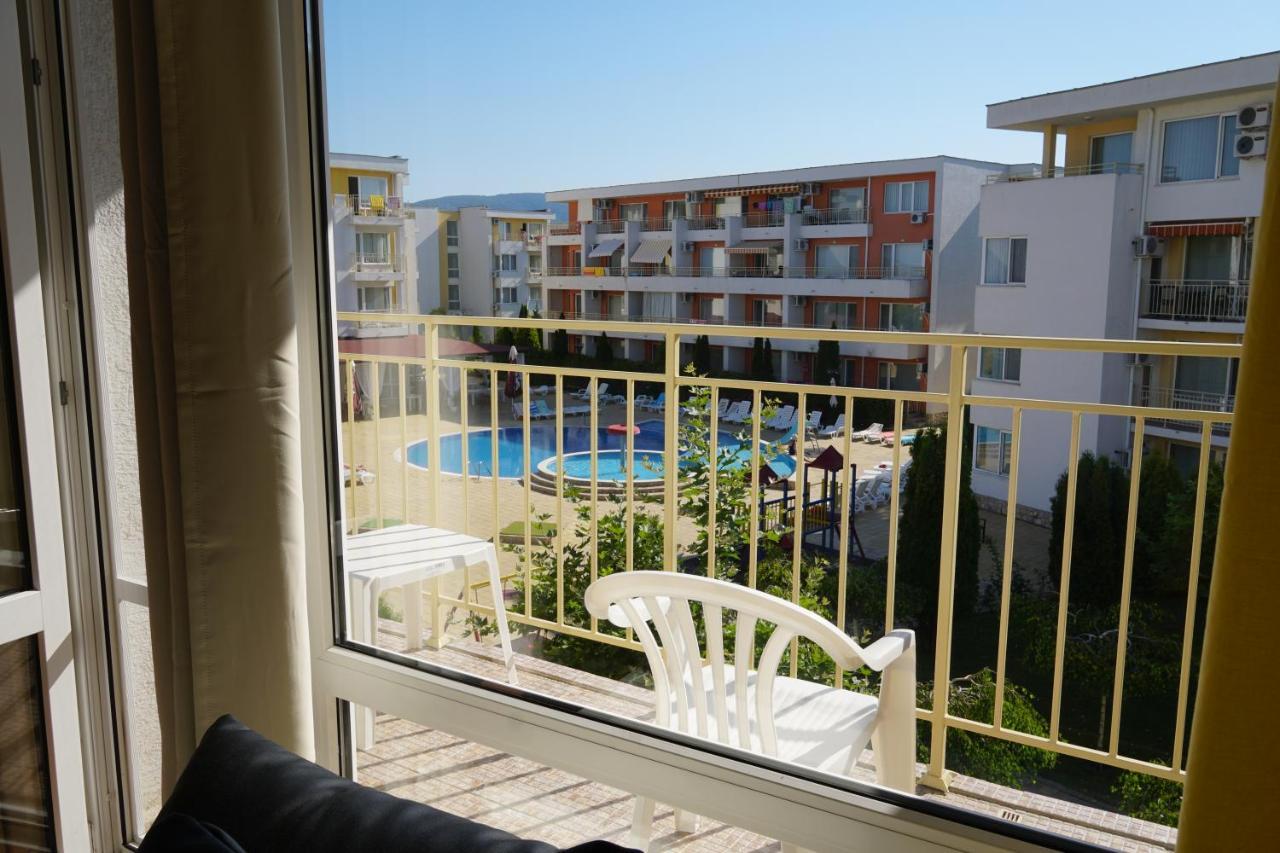 2 Zimmer Wohnung Pantai Sunny Luaran gambar