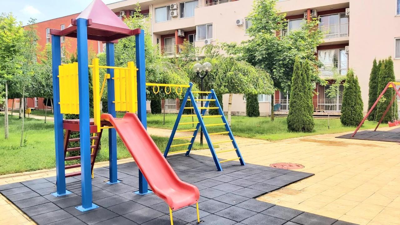 2 Zimmer Wohnung Pantai Sunny Luaran gambar